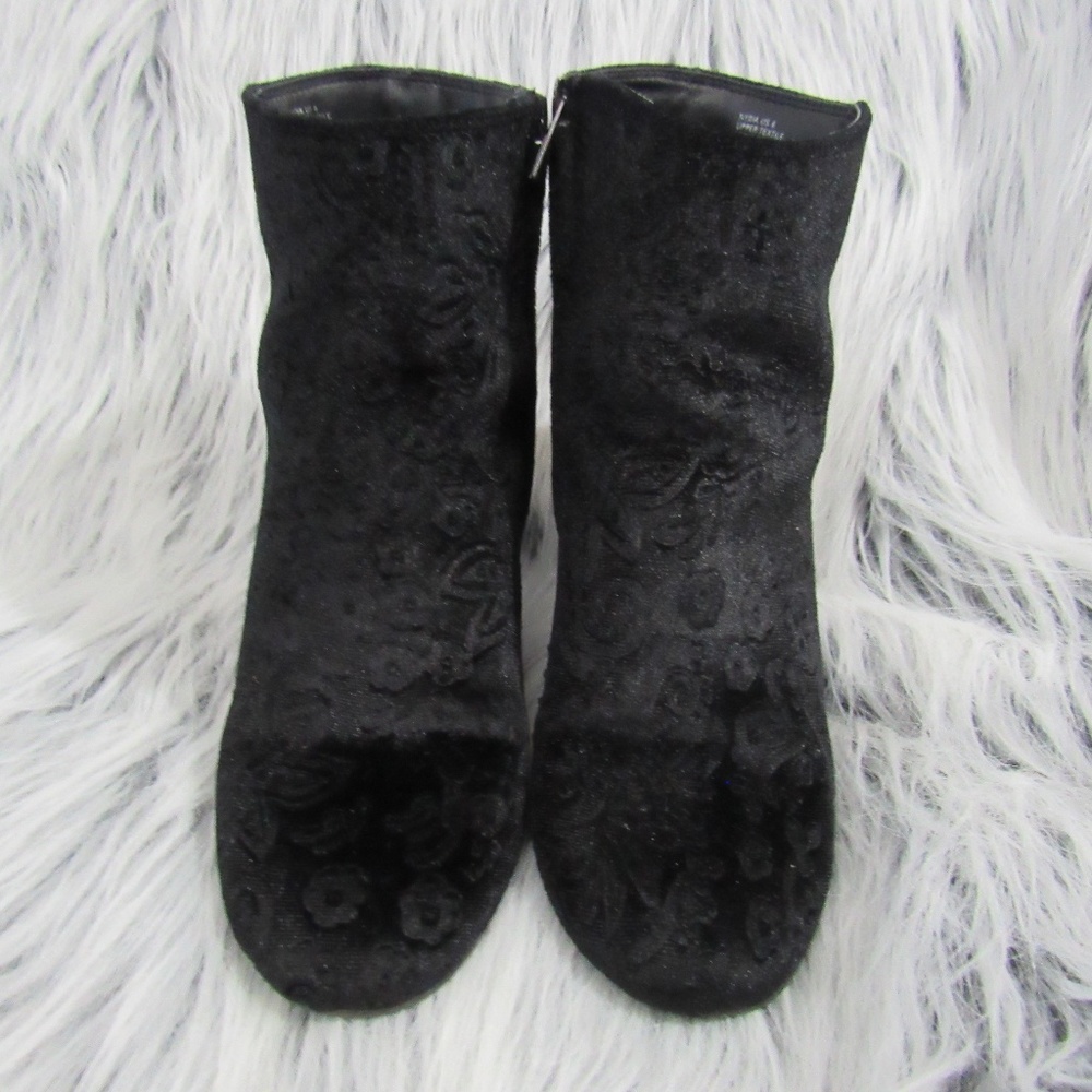 Size 6 Zigi Soho Nydia  Black Velvet Ankle Boot - Picture 3 of 7